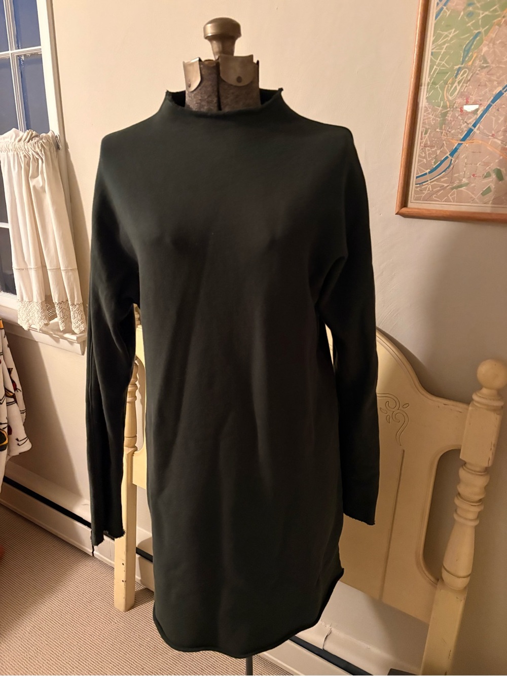 Frank & Eileen Dark Green Mock-Neck Long Sleeve Dress. Dark green Very comfy